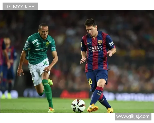 科尔足球明星的独特魅力与技术特点全面解析 科尔足球明星的独特魅力与技术特点全面解析