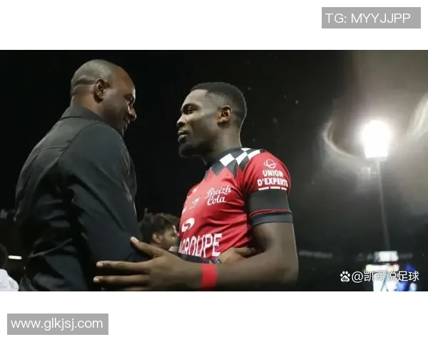 足球明星背后的故事足球明星父亲们的感人瞬间合集视频 足球明星背后的故事足球明星父亲们的感人瞬间合集视频